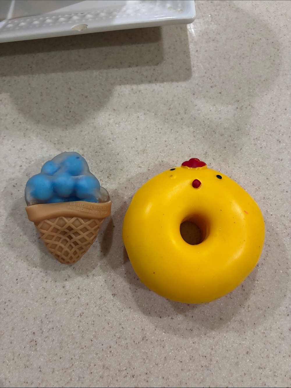 Yellow Chicken Donut & Blue Ice Cream Cone SQUISHY!!!!!!
